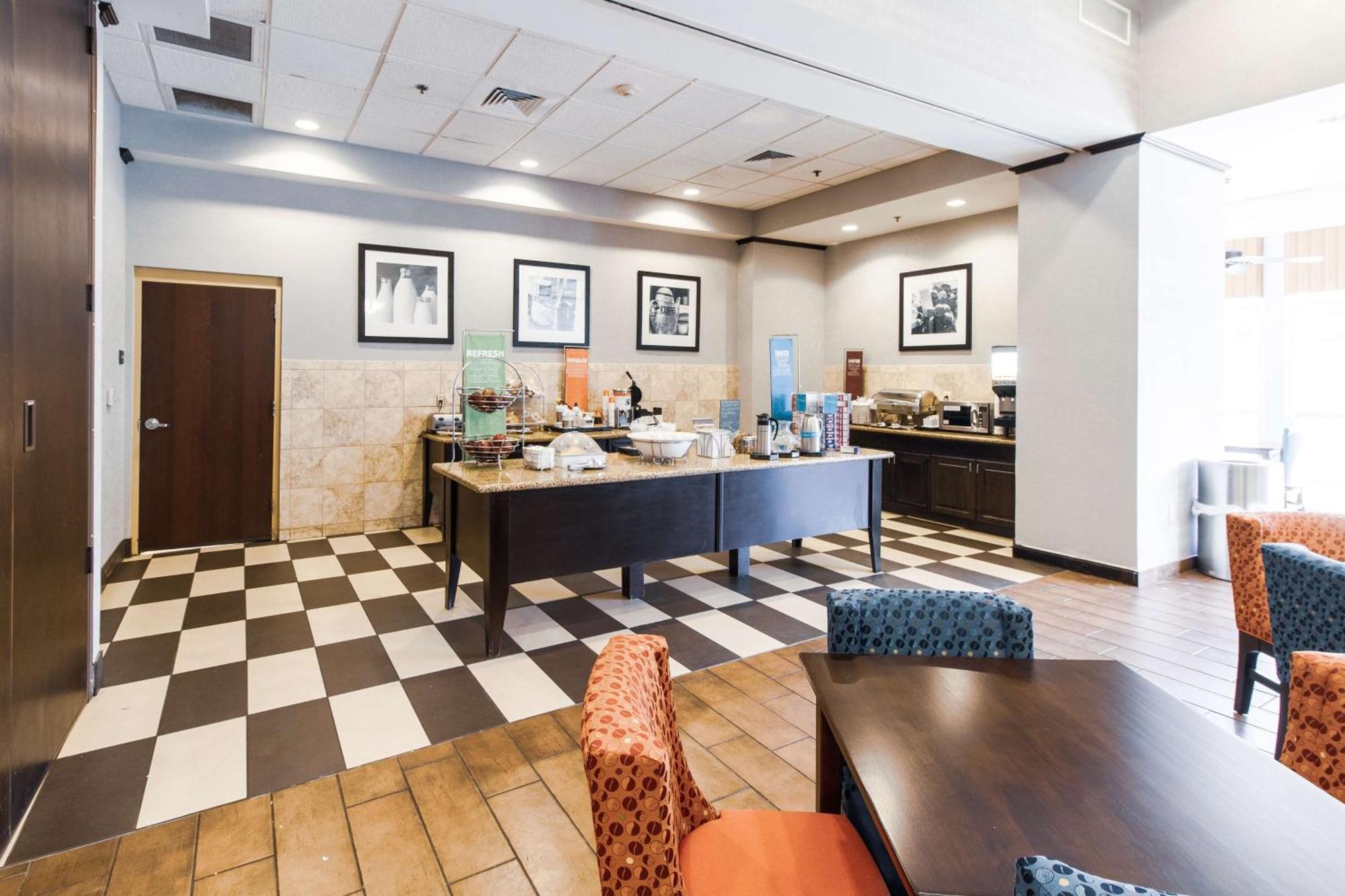 Hampton Inn & Suites Huntsville Hampton Cove Esterno foto