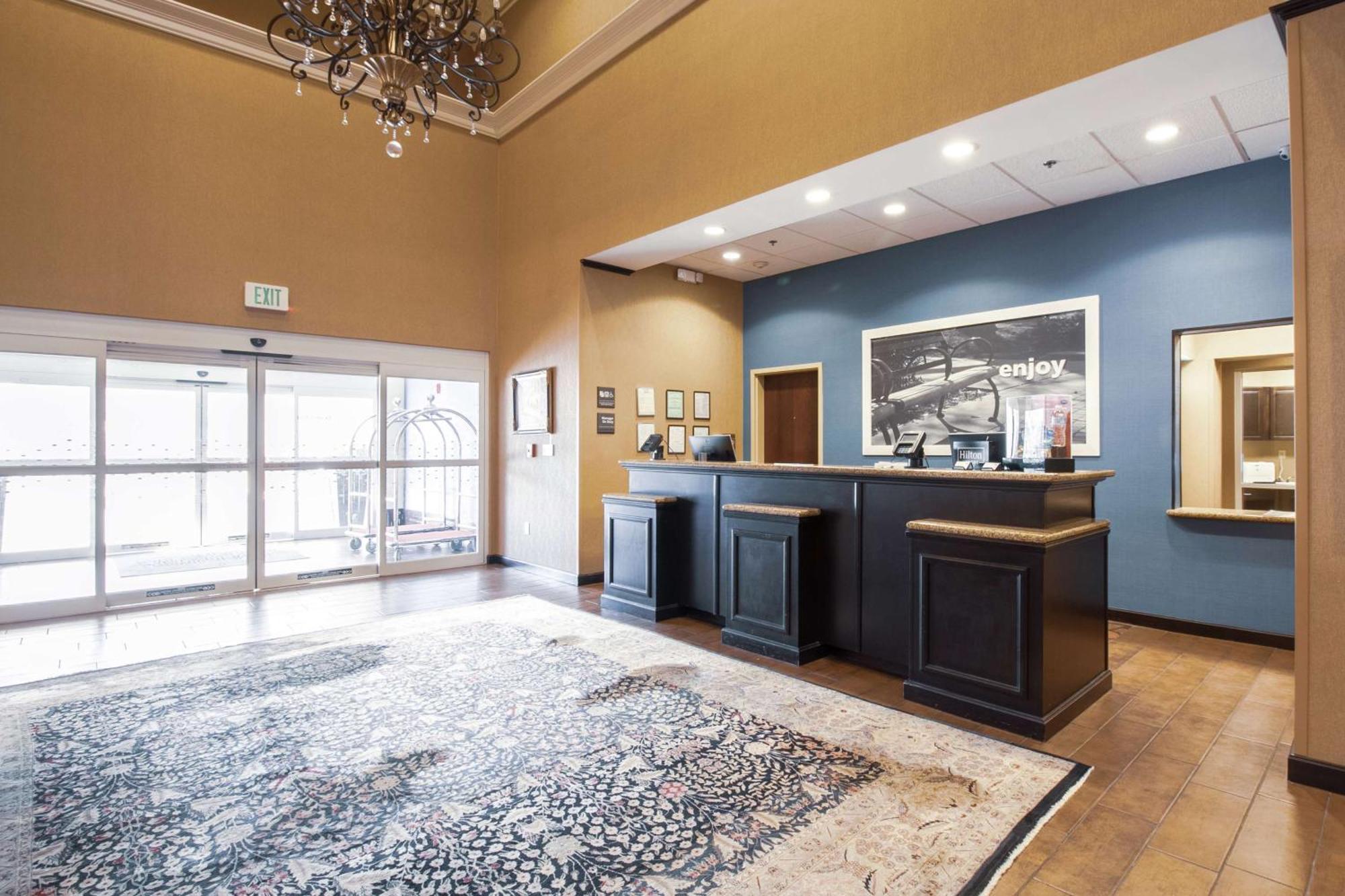 Hampton Inn & Suites Huntsville Hampton Cove Esterno foto